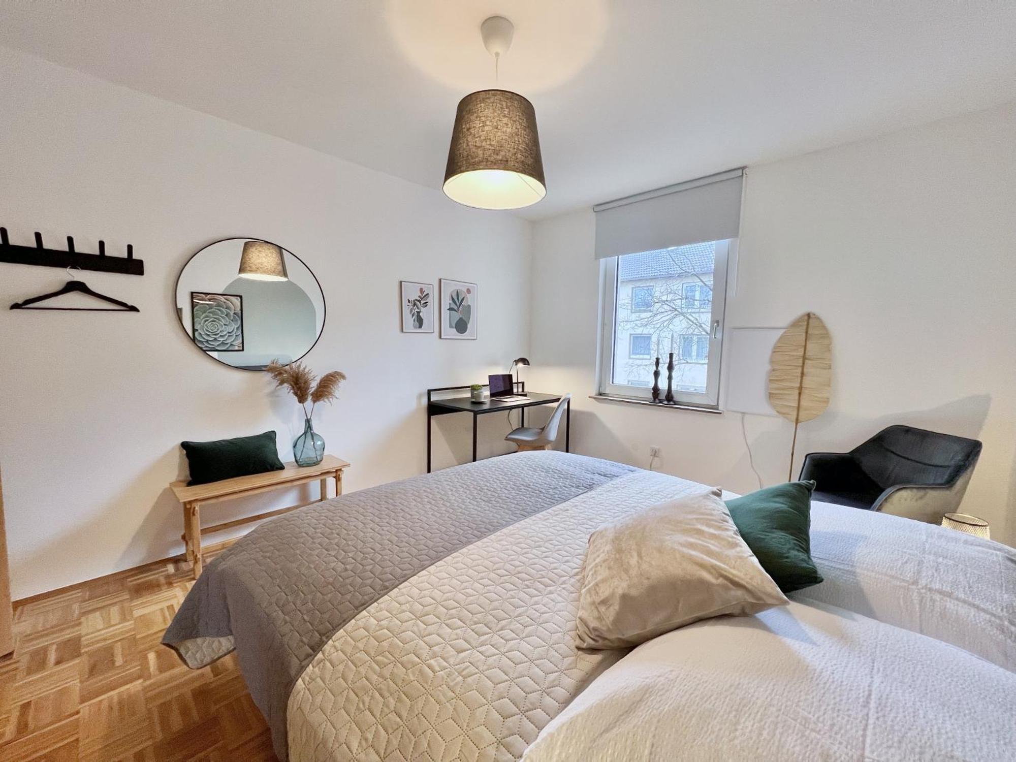 Sapphire Apartment: Free Parking + Netflix + Bathtub Essen Exterior photo